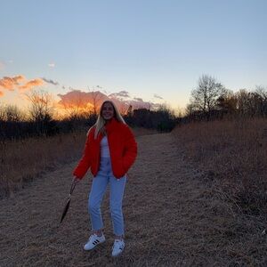 Hi 👋🏼 Welcome to my closet!